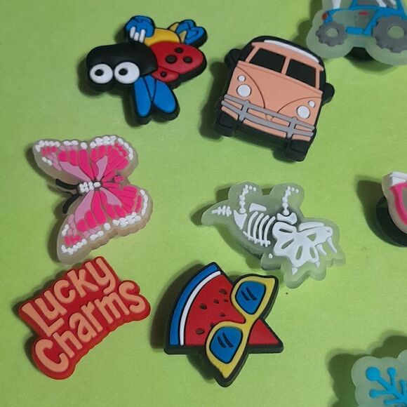 20 Croc's  Jibbitz  Charms...New... - Picture 2 of 5